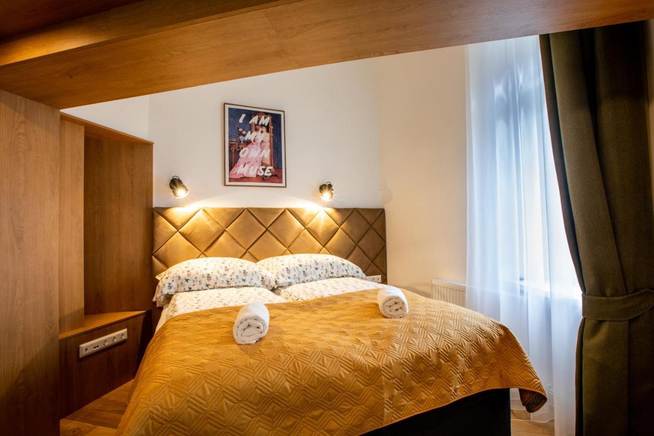 Borkapartman Szeged Buitenkant foto